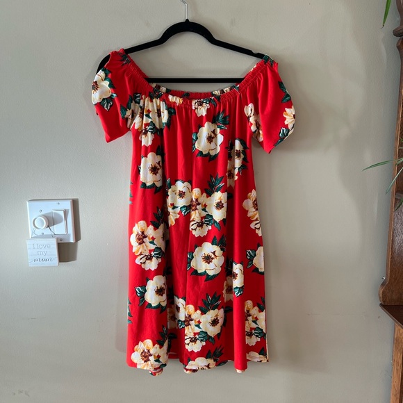 Derek Heart Red Floral Print On-Off Shoulder Super Soft Dress - Picture 10 of 13